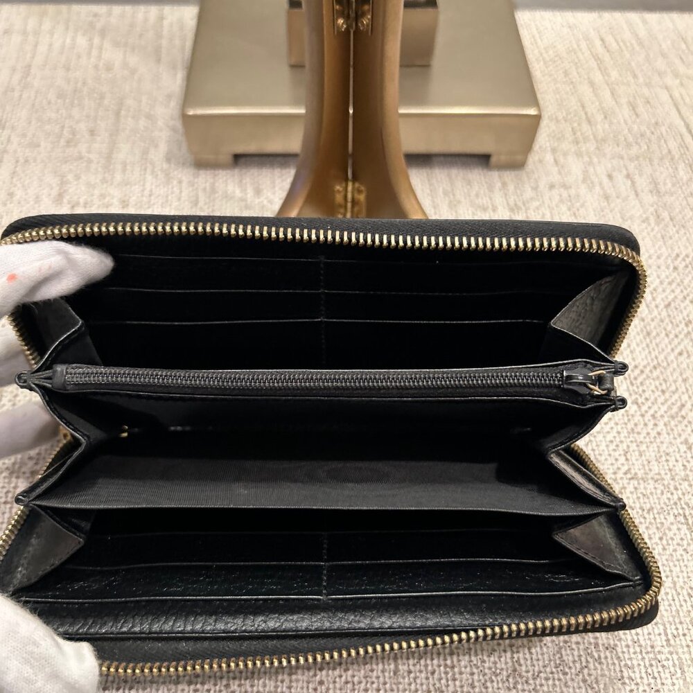 Authentic GUCCI GG Logo Zip Around Long Leather Wallet w/Gold Hardware - Picture 5 of 11